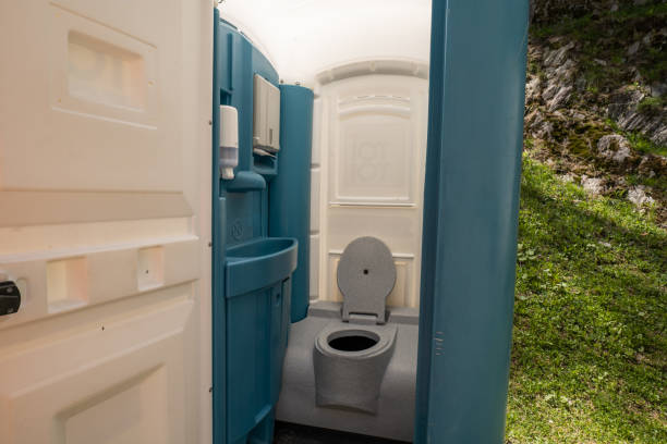 Portable Toilet Options We Offer in East Uniontown, PA